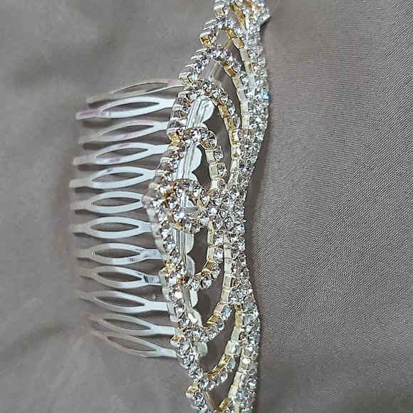 Tiara - Picture 2 of 4